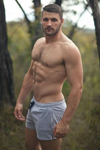 In che modo gli steroidi ti aiutano ad aumentare la massa muscolare? In che modo gli steroidi ti aiutano ad aumentare la massa muscolare?